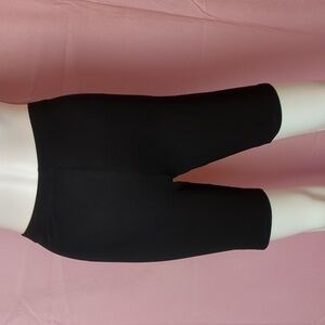H&M Black Pull On Lounge Bike Style Shorts size Small